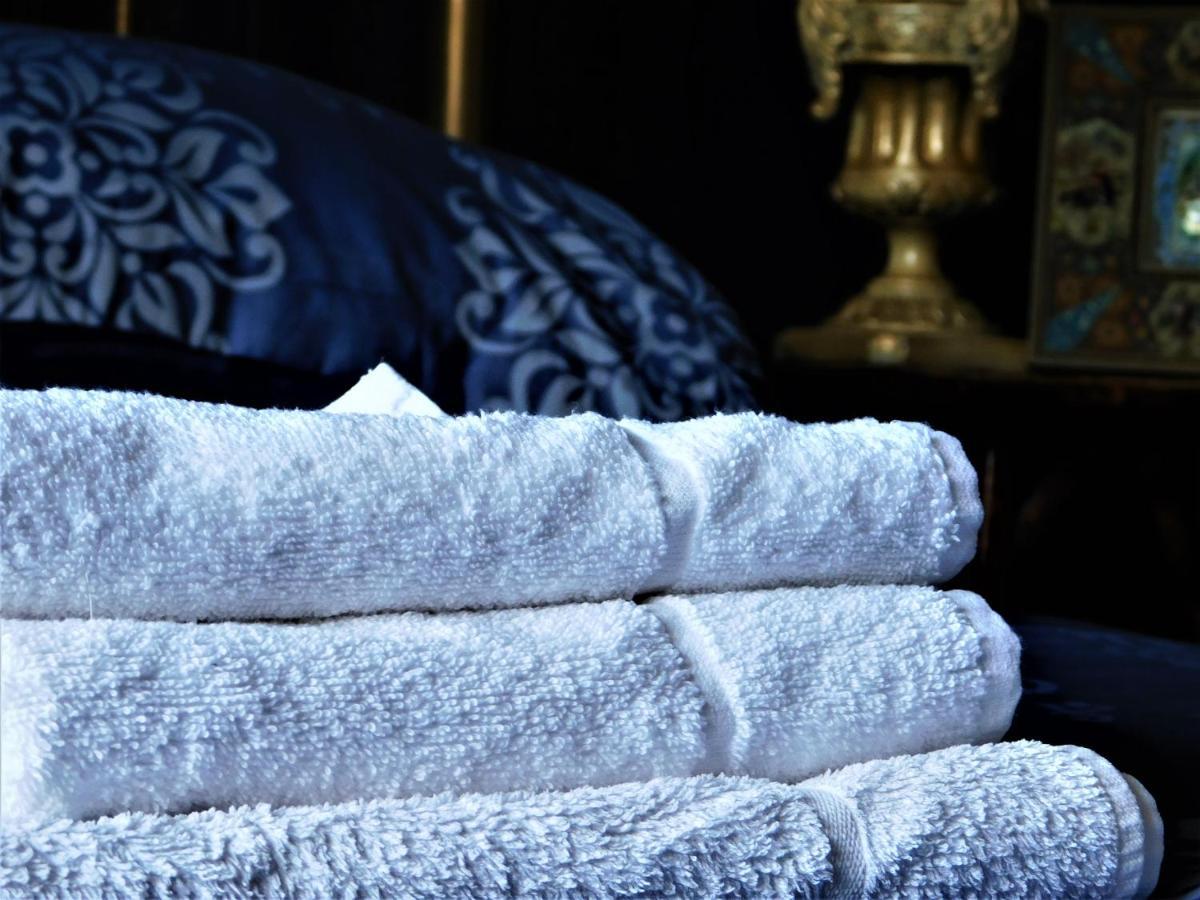 The Bear Bread Bakery B&B, Ensuite Rooms Above The Bakery, Colyton Bagian luar foto