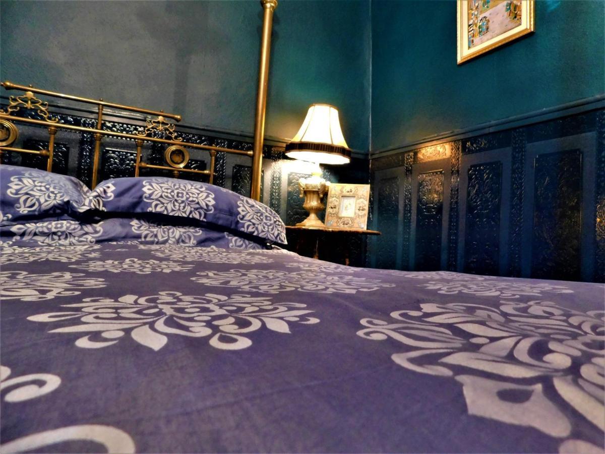 The Bear Bread Bakery B&B, Ensuite Rooms Above The Bakery, Colyton Bagian luar foto