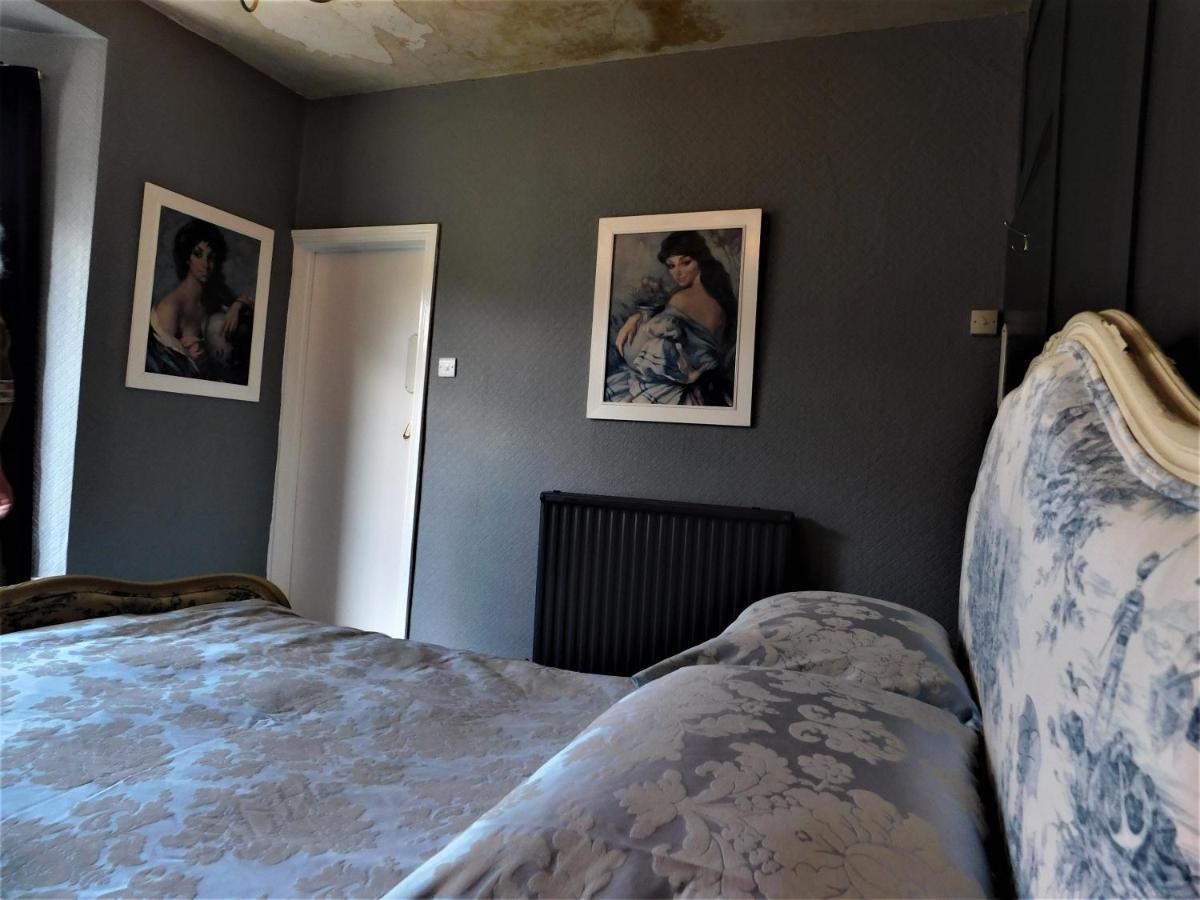 The Bear Bread Bakery B&B, Ensuite Rooms Above The Bakery, Colyton Bagian luar foto