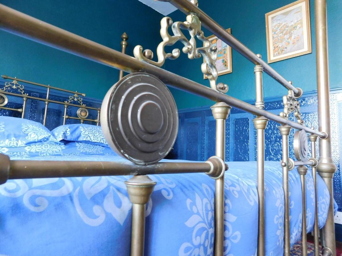 The Bear Bread Bakery B&B, Ensuite Rooms Above The Bakery, Colyton Bagian luar foto