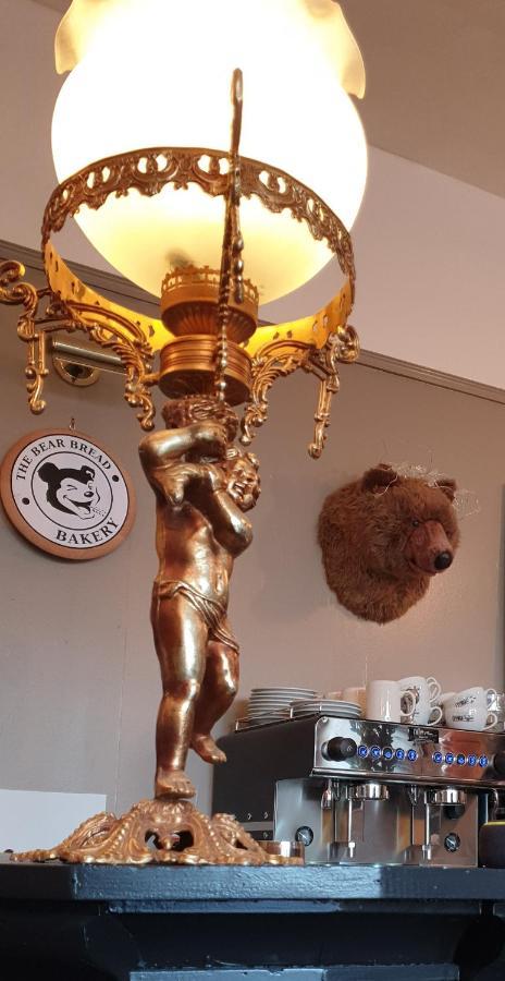 The Bear Bread Bakery B&B, Ensuite Rooms Above The Bakery, Colyton Bagian luar foto