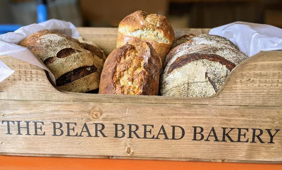 The Bear Bread Bakery B&B, Ensuite Rooms Above The Bakery, Colyton Bagian luar foto