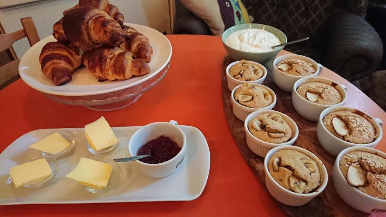 The Bear Bread Bakery B&B, Ensuite Rooms Above The Bakery, Colyton Bagian luar foto