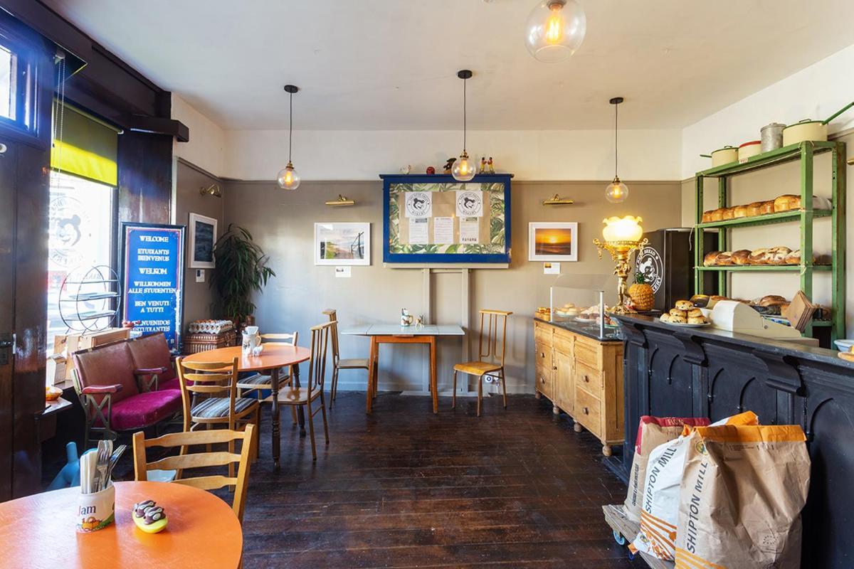 The Bear Bread Bakery B&B, Ensuite Rooms Above The Bakery, Colyton Bagian luar foto
